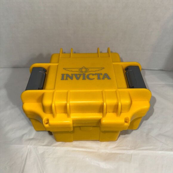 Invicta Mens Pro Diver Blue Watch With Yellow Storage Case - Picture 2 of 10